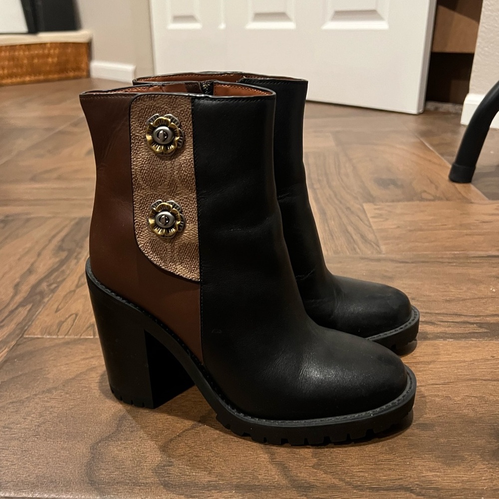 Coach boots